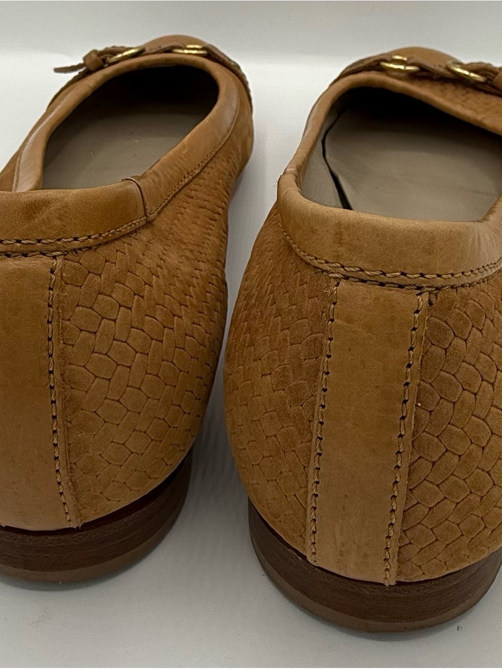 AGL Attilio Giusti Leombruni Tan Leather Ballet Flats with Gold Buckle Detail - Picture 5 of 11